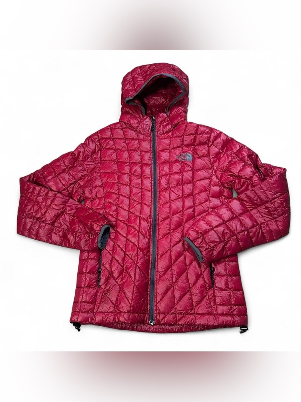 The North Face Women’s Red Summit Series Thermoball Eco Hoodie Puffer Jacket M